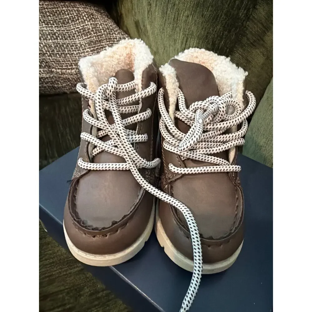 NIB New in Box Osh Kosh toddler size 6 brown lace up boots shoes
